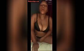 Chubby Naija Girl Fingers Her Pussy On Buzzcast Live Show